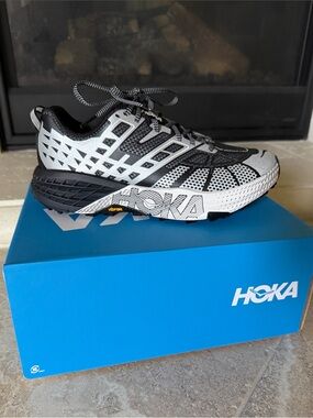 Hoka Men's Black & Silver Speedgoat 2 Trail Running Shoe